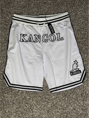 Kangol Short Size Large